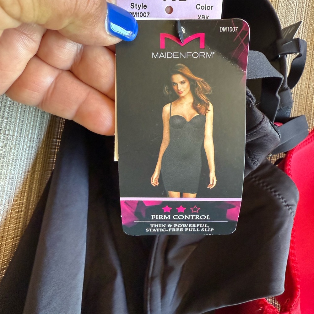 Maidenform Black Firm Control Slip - Picture 11 of 11